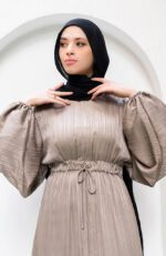 عبايات خليجي بناتي ألوان