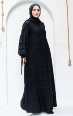 عبايات سوداء للبنات