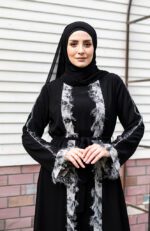 اجمل عبايات خليجية سوداء للبنات في مصر