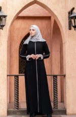 عبايات خليجية بناتي سوداء راقية