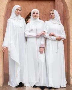 عبايات خليجية ملونة انستقرام