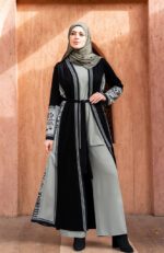 مصنع عبايات سوداء