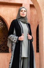 عبايات خريفية بألوان دافئة