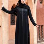 عبايات الخروج السوداء