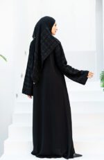 عباية سوداء خليجي