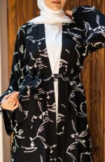 عبايات سوداء مصرية