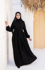 عبايات الخروج السوداء