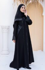 عبايات خروج سوداء شيك