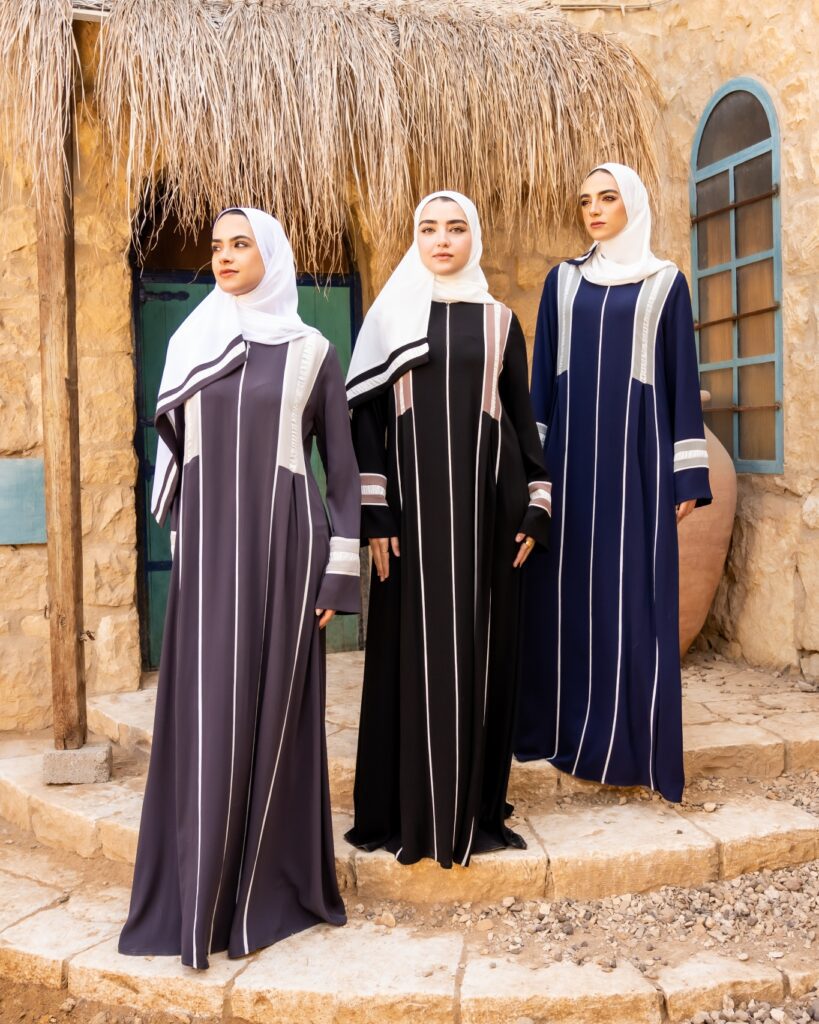 عبايات خليجي بناتي ألوان