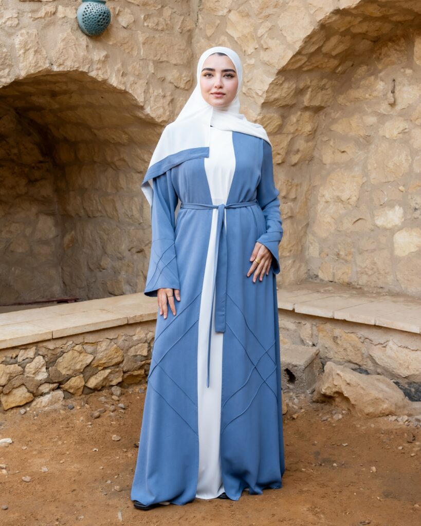 عبايات خروج ملونة مصرية