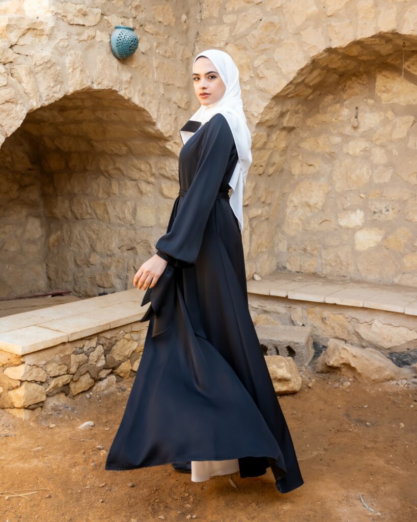 عبايات بنات خروج