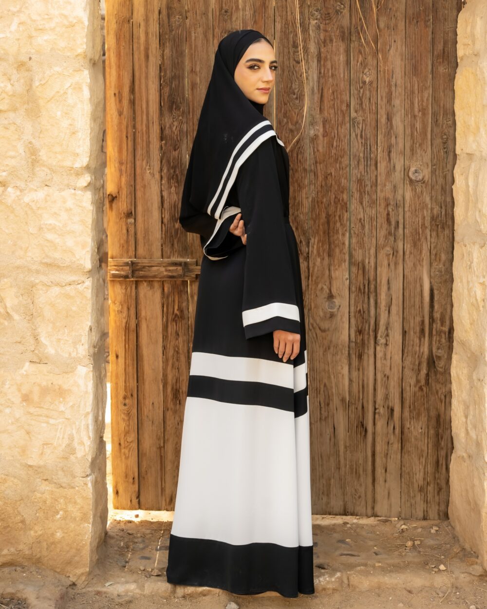انواع عبايات خليجي بناتي سوداء