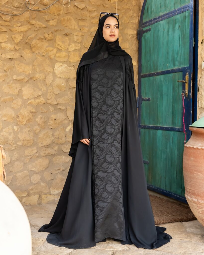 عبايات حجاب أنيقة