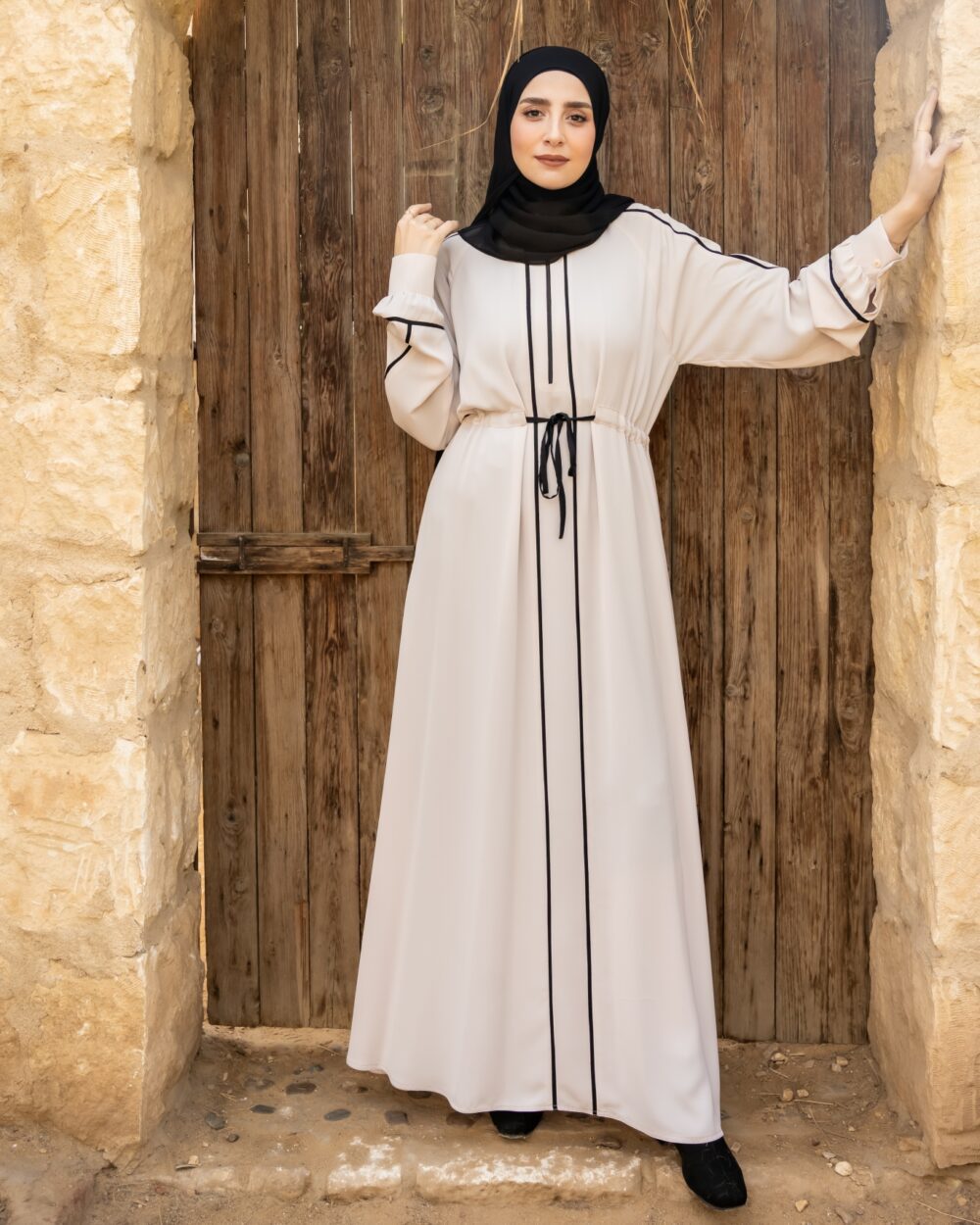 انواع عبايات خليجية اماراتية ملونة للبنات