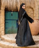 عبايات خليجية راقية سوداء للمحجبات