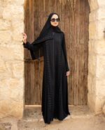 عبايات أنيقة للسهرات