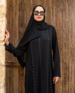 عبايات أنيقة للسهرات