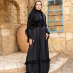 عبايات خليجية راقية سوداء بناتي