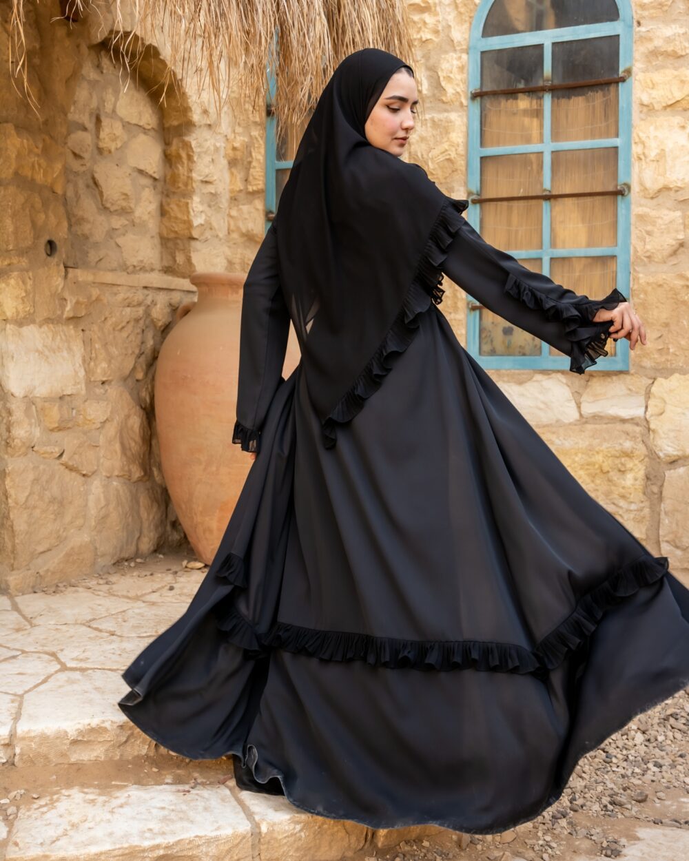 عبايات خليجيه راقية سوداء للمحجبات