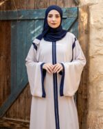 عبايات خروج ملونة للمحجبات