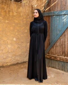 عبايات خليجي سمراء