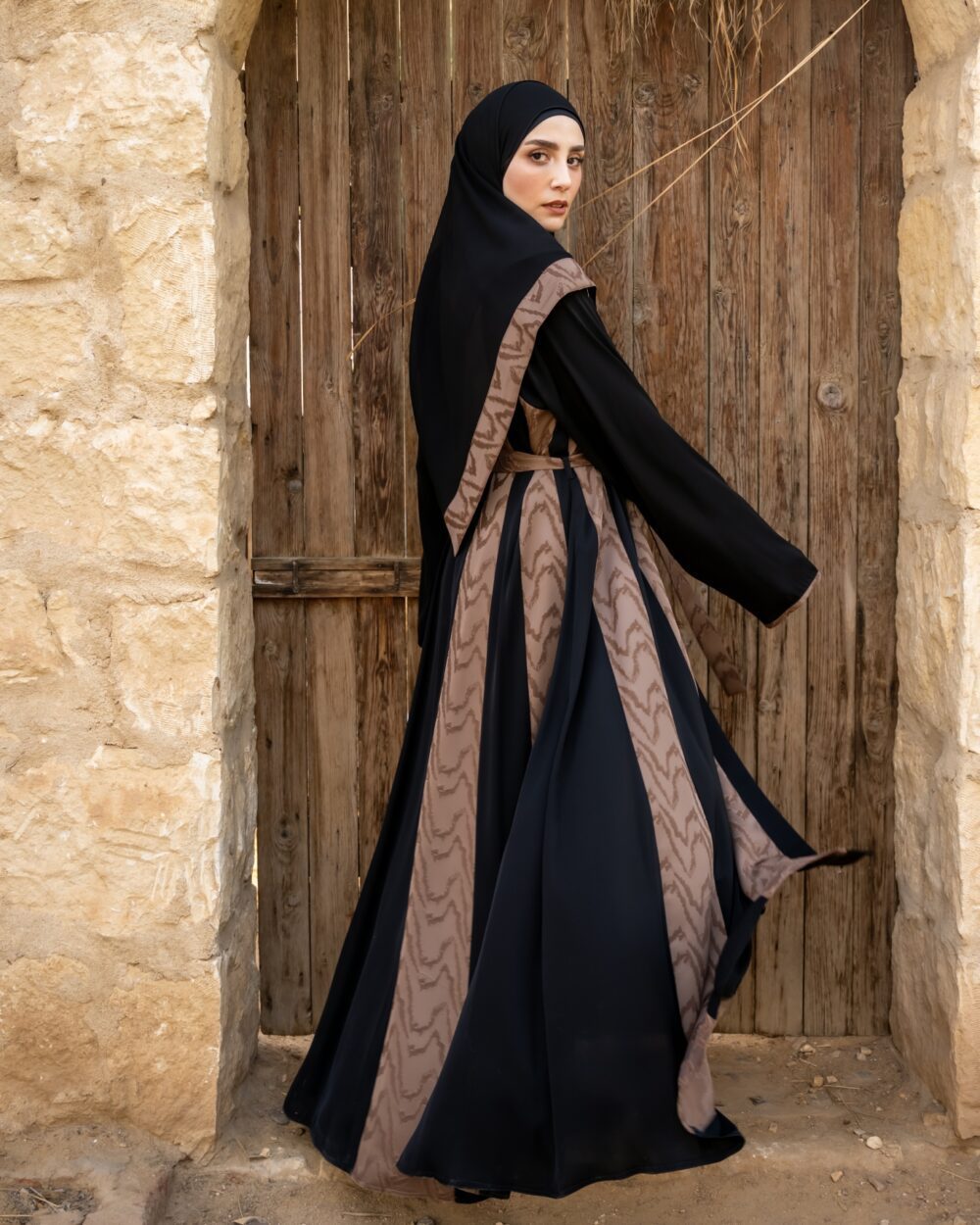 انواع عبايات خليجي راقية للبنات