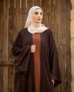 عبايات خليجية مطرزة ملونه