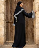 عبايات خليجية راقية سوداء