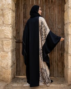 عبايات خروج ملونة مصرية