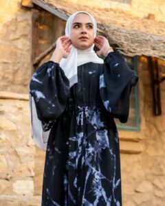 عبايات خليجية راقية سوداء