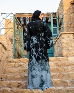 عبايات خروج شيك جدا للمحجبات