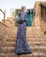 عبايات خليجية راقية سوداء للمحجبات