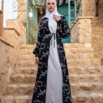عبايات ناعمة بنقوش