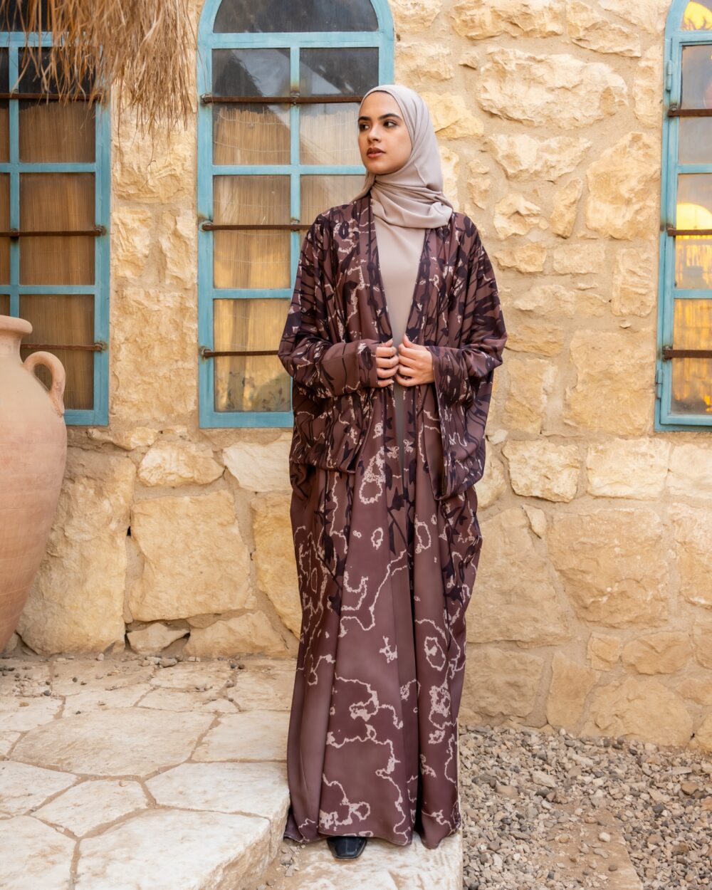 عبايات خروج ملونة للمحجبات