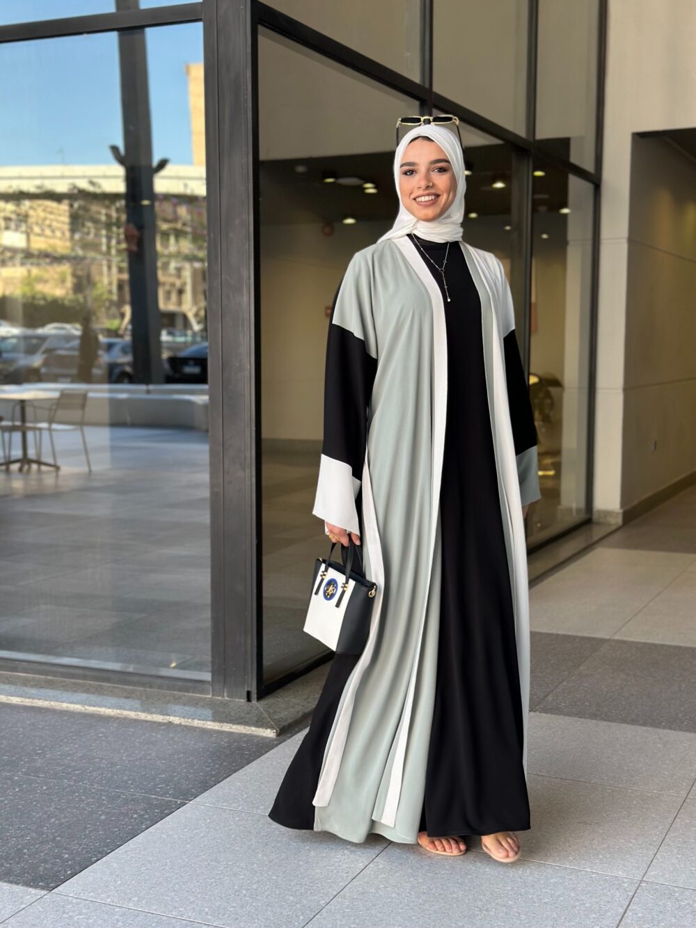 افضل عبايات خليجية خروج الوان للبنات