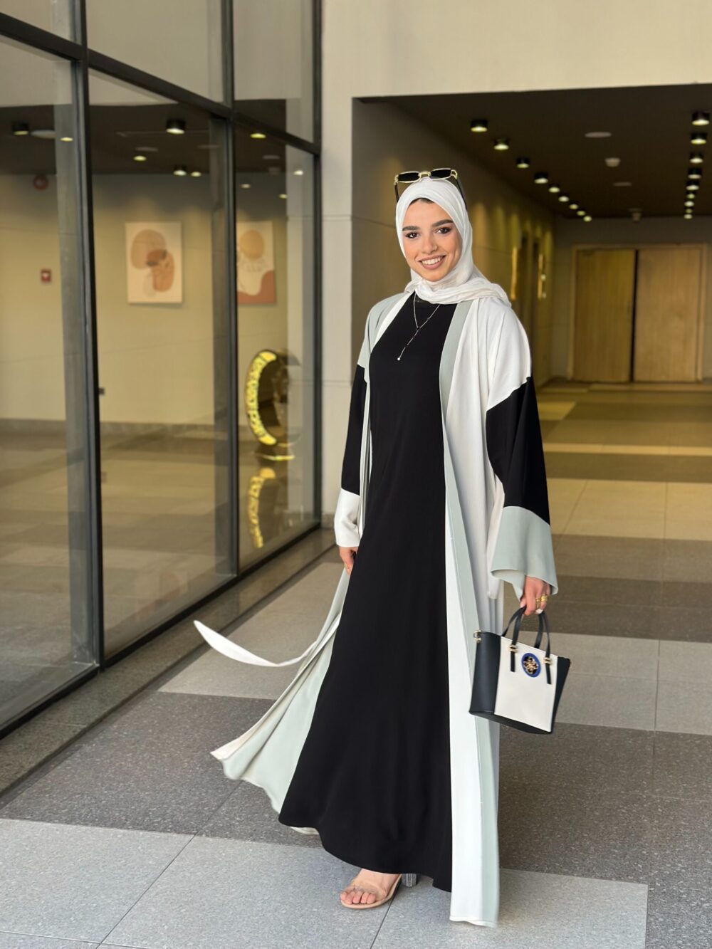 عبايات خروج ملونة مصرية