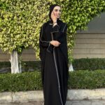 عبايات خروج سوداء شيك