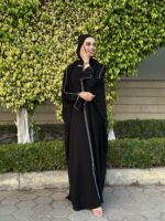 عبايات خروج سوداء شيك