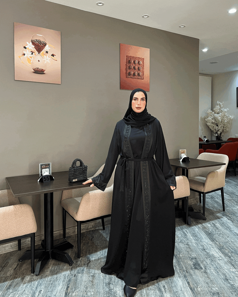 عبايات ناعمة وراقية