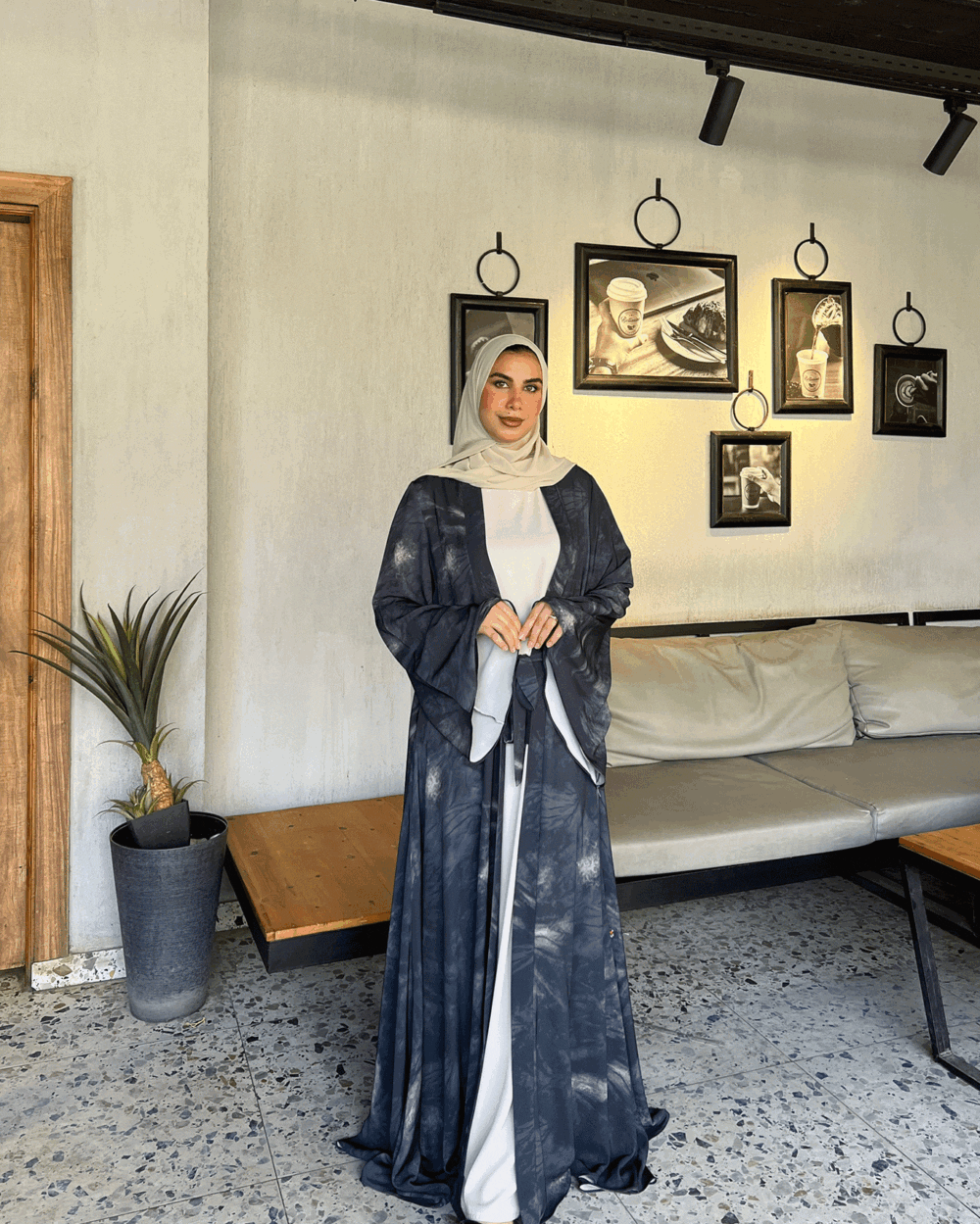 عبايات ناعمة وراقية