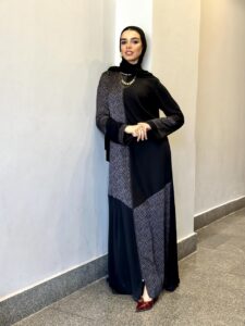 عبايات راقية طويلة