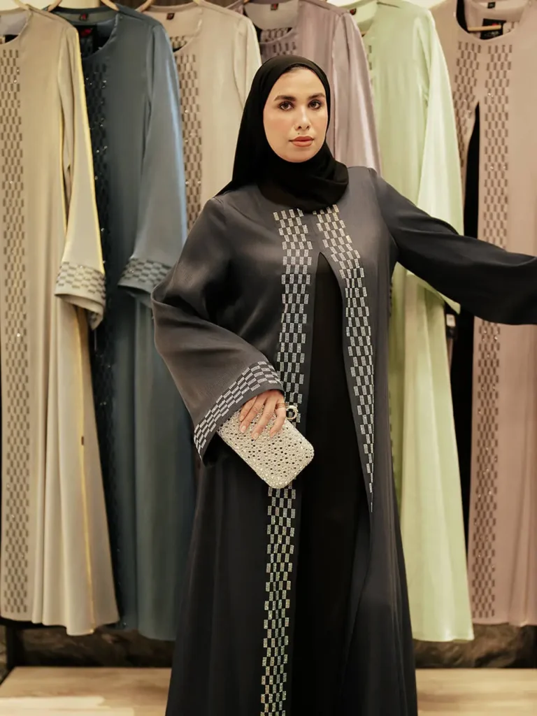 عبايات خليجي الوان