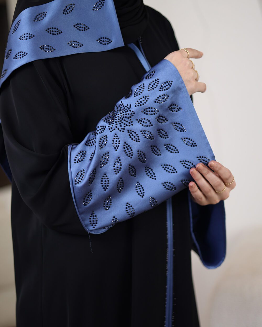 عبايات مصنوعة يدويًا للمناسبات رمضان