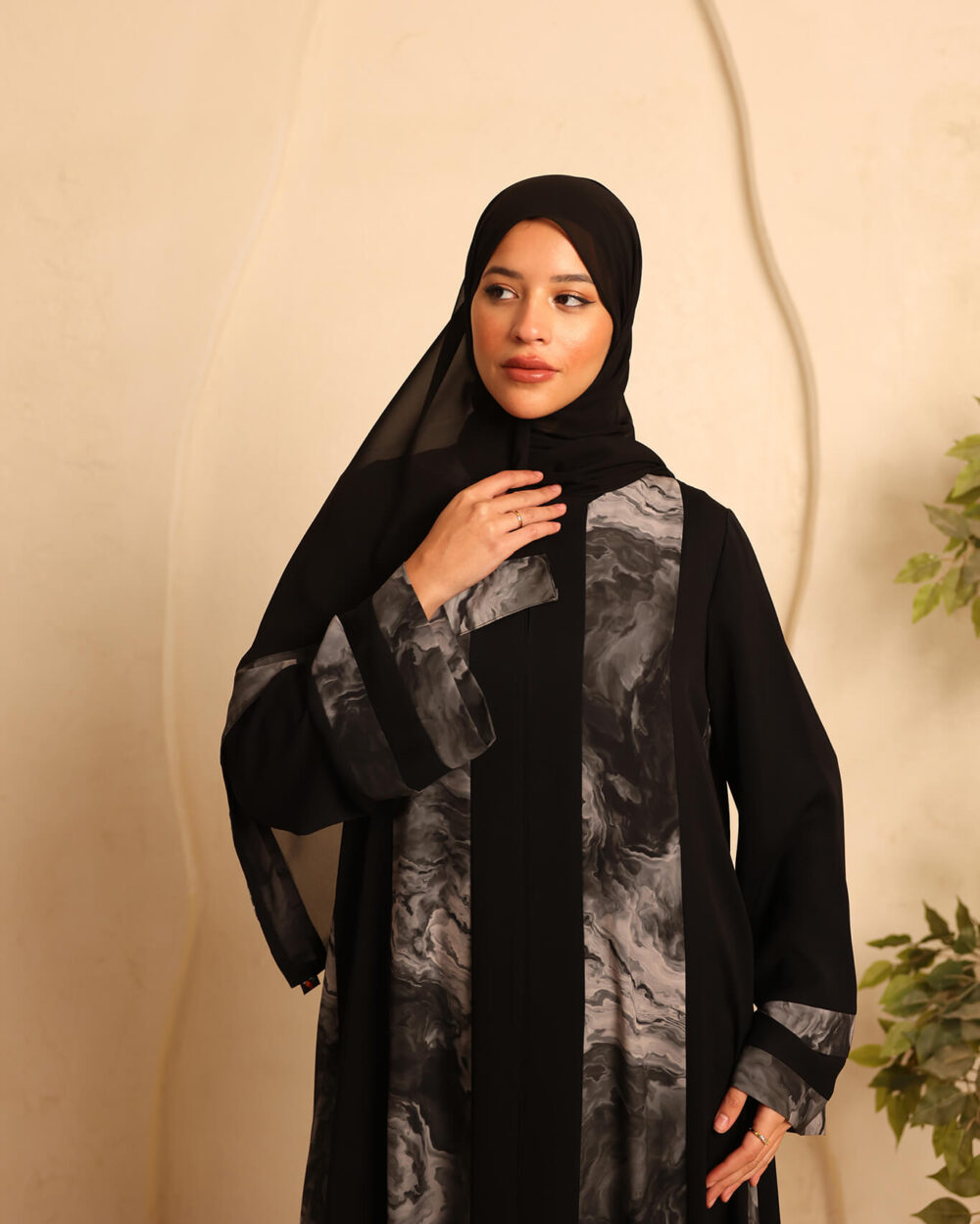 ⁦عبايه فيفر⁩ - الصورة ⁦4⁩