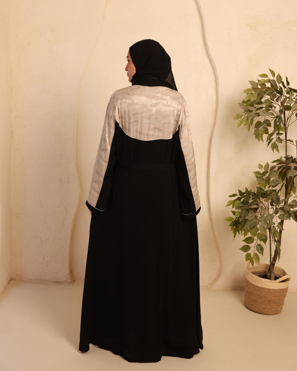 ⁦عبايه فيفر⁩ - الصورة ⁦6⁩