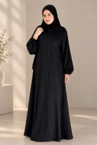 عبايات سوداء